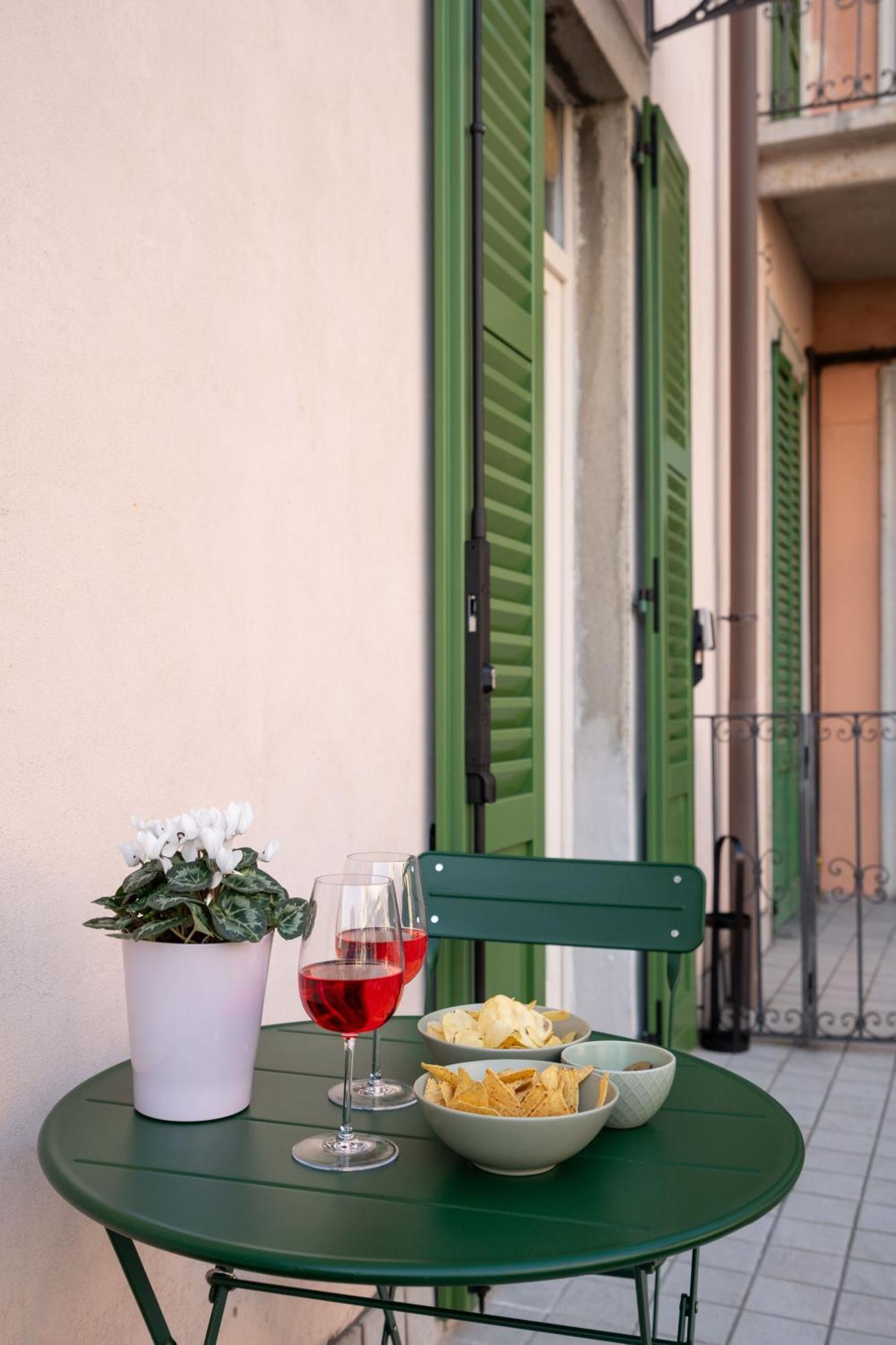 La Farfalla Blu - Boutique Apartment 贝尔加莫 外观 照片